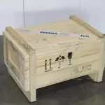 Imballaggio prodotti in casse di legno