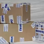 Imballaggio prodotti in scatoloni